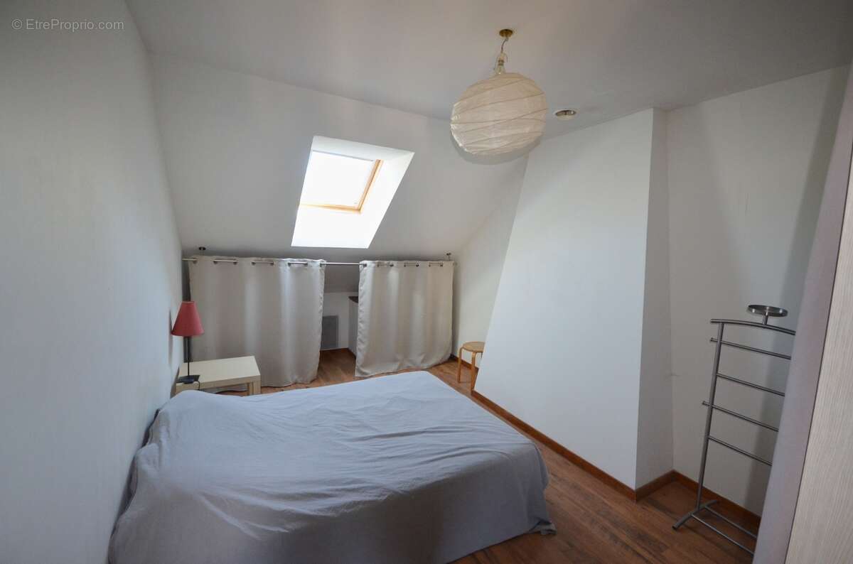 Proche de CHATILLON SUR MARNE (51) à vendre Belle maison en pierre rénovée avec dépendance - photo 11