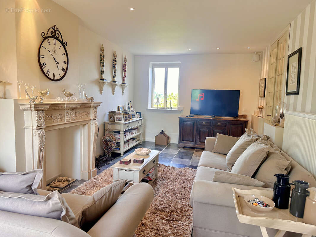 Maison à MONTAIGUET-EN-FOREZ