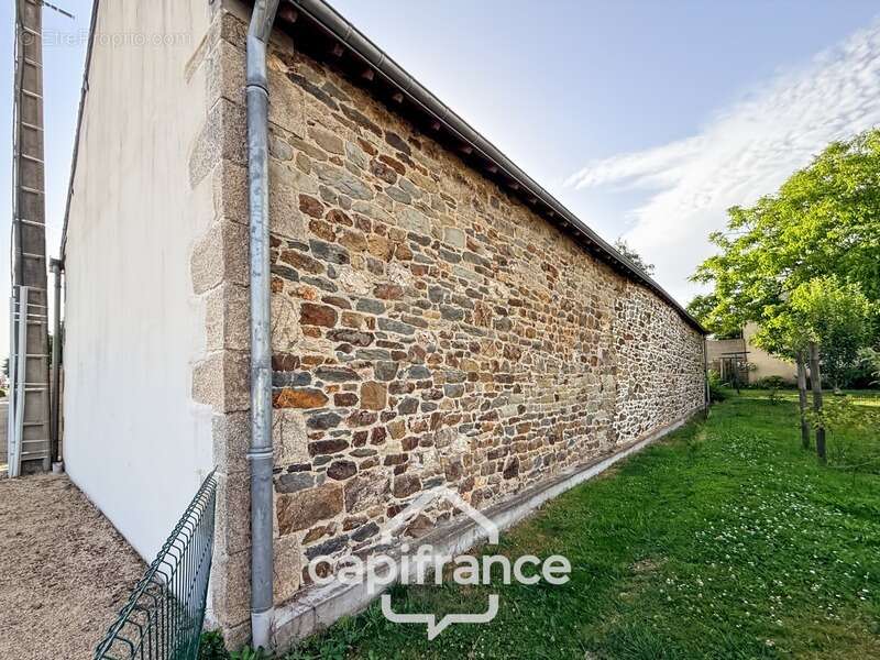 Maison à NOYAL-PONTIVY