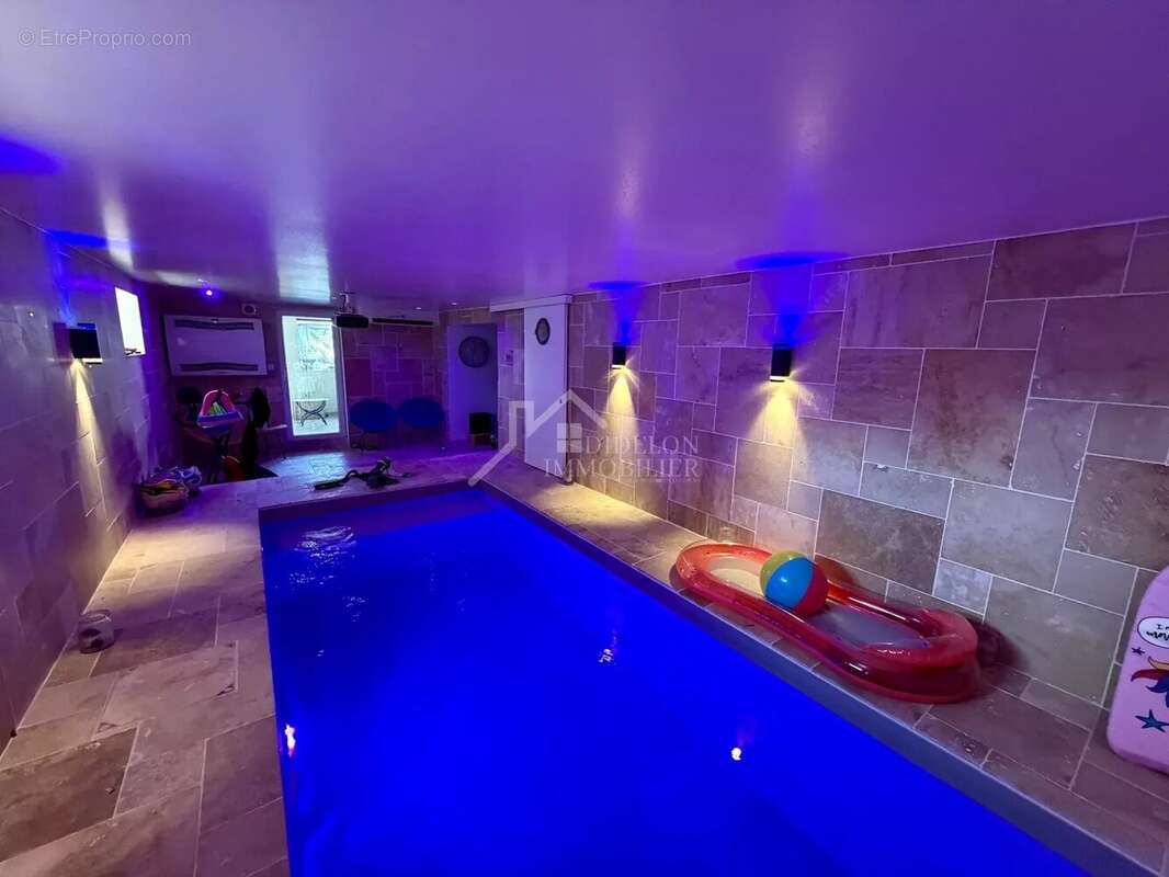 Maison 9 pièces - 264 m² - piscine - photo 11