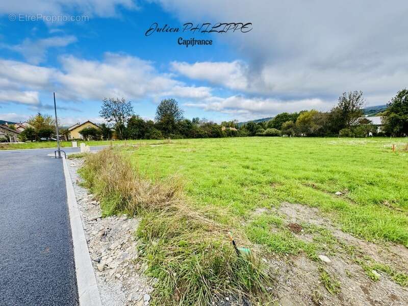 Terrain à CHABOTTES