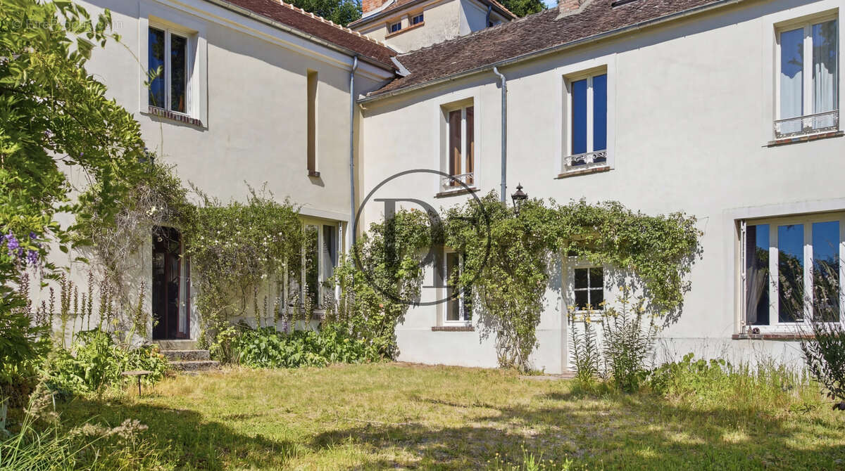 Maison à BOURRON-MARLOTTE