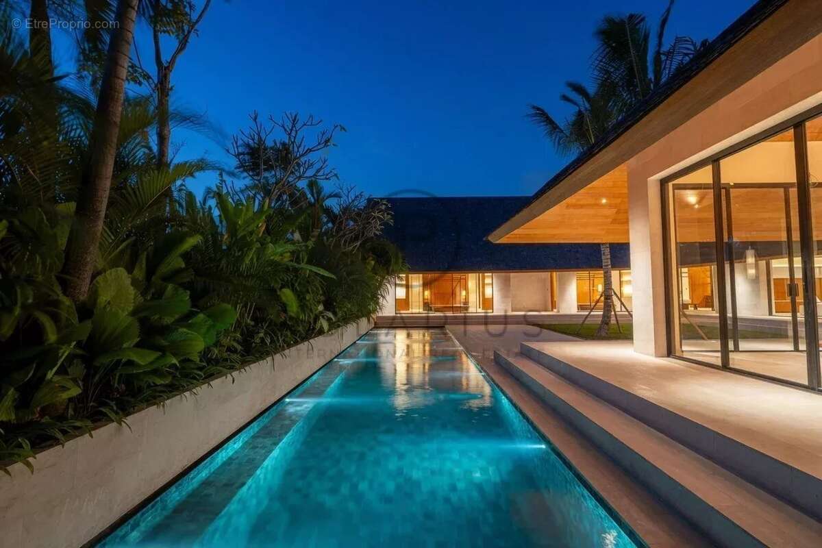 Villa exceptionnelle de 5 chambres à Pererenan  Spacieuse vie de plain-pied et piscine privée de 20 mètres - Bail emphytéotique  - photo 30