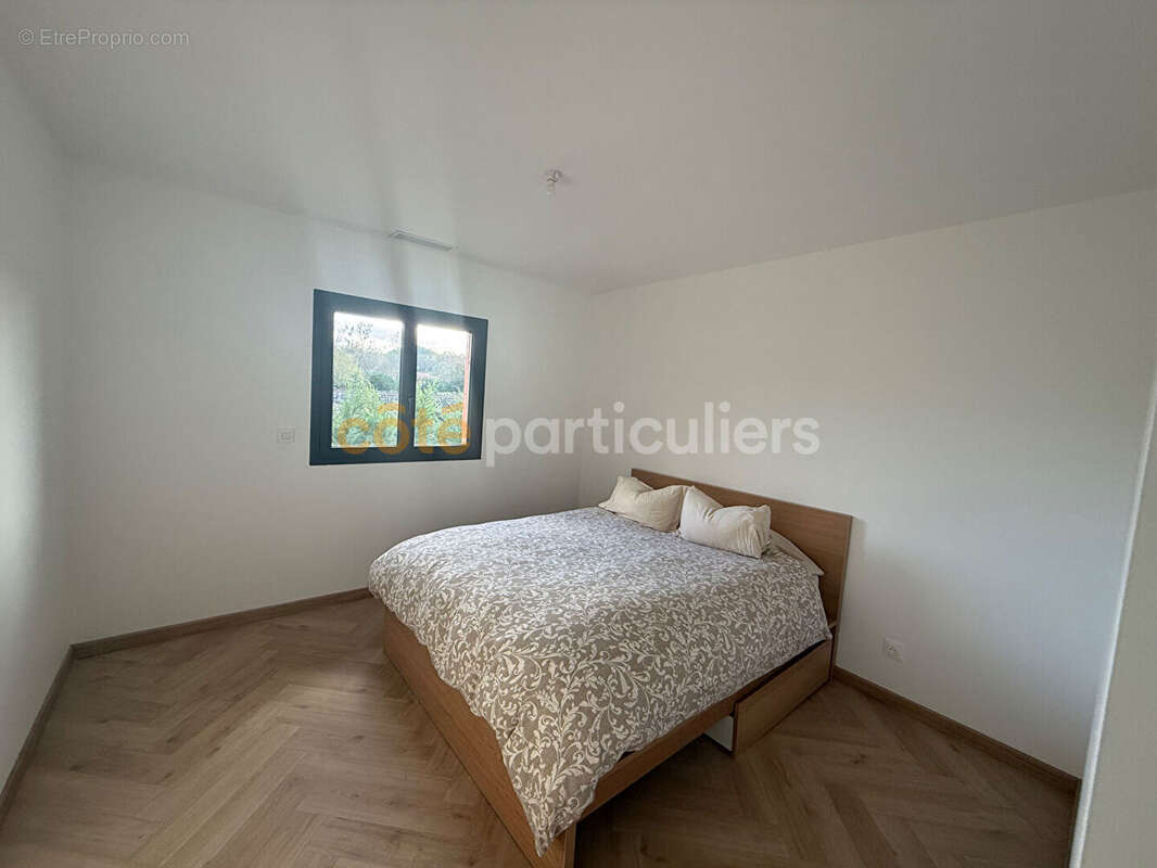 Maison à SAINT-SEURIN-SUR-L&#039;ISLE