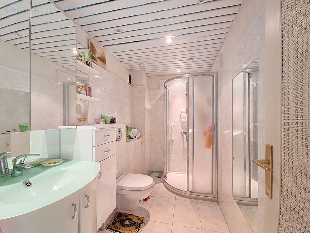 Appartement 3 pieces - vence - centre ville - photo 6