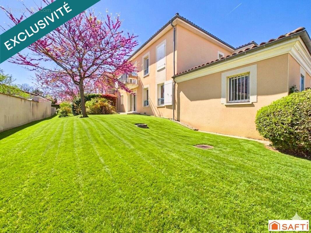 Photo 1 - Appartement à ESCALQUENS