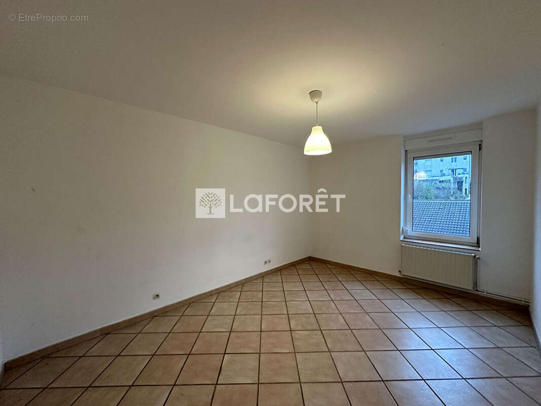 Appartement à ALGRANGE