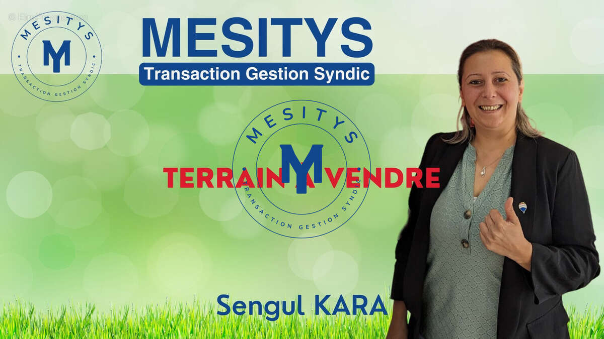 Terrain à SAINT-ETIENNE