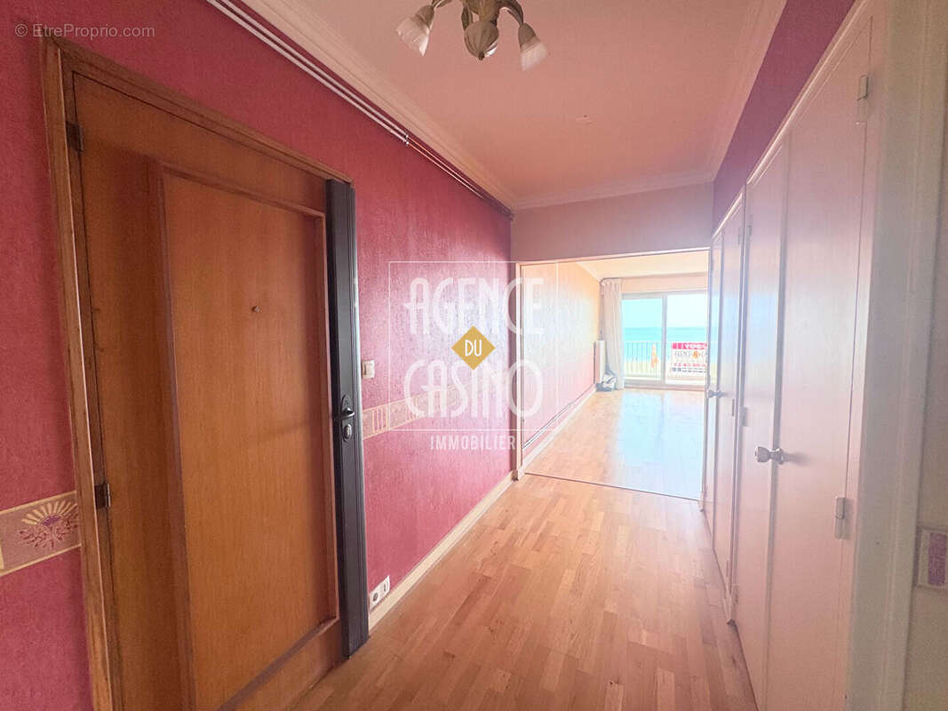 Appartement  2 pièce(s) Face mer 65.54 m2, Hotel de ville - photo 10