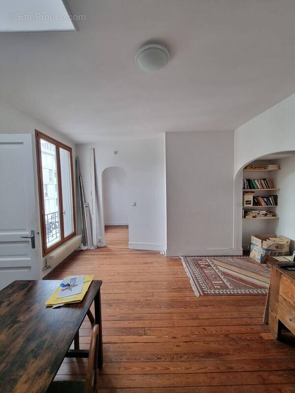 Appartement à PARIS-14E