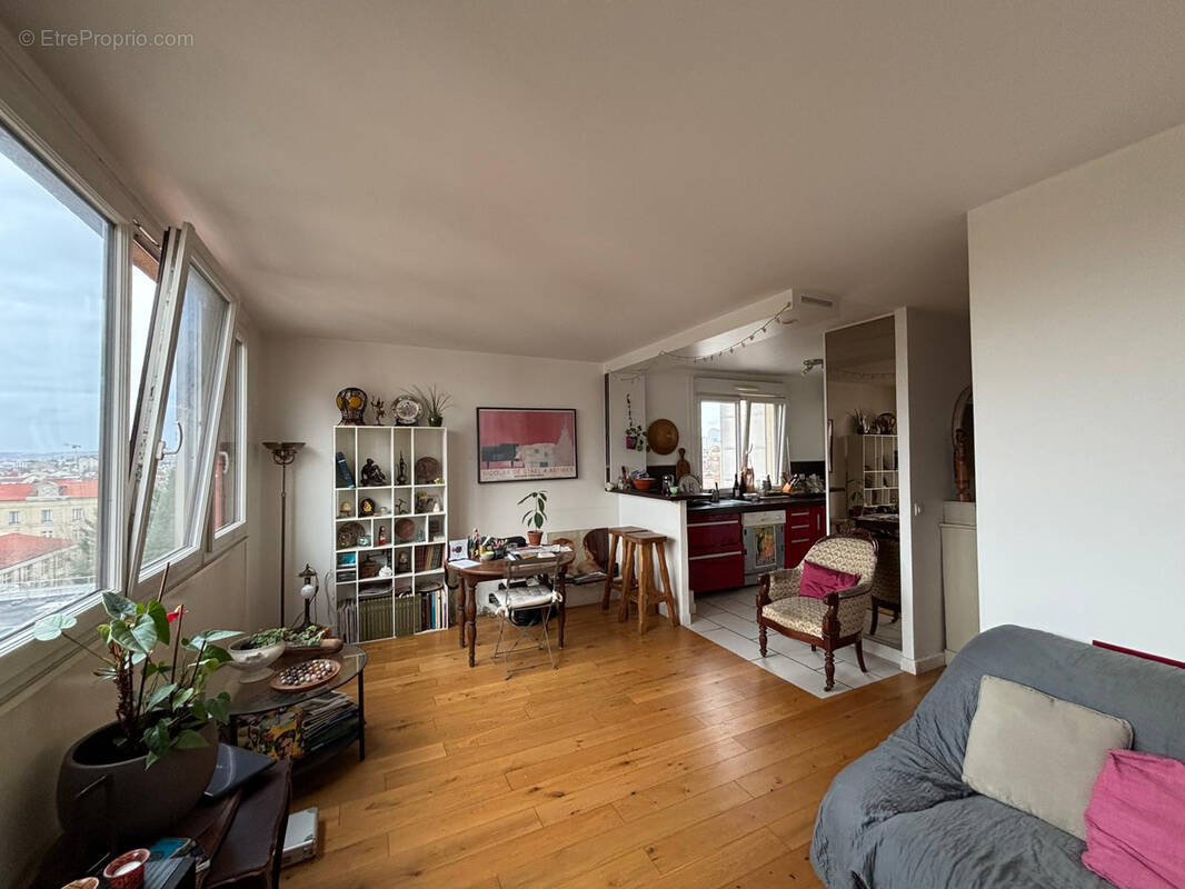 Appartement à NANTERRE