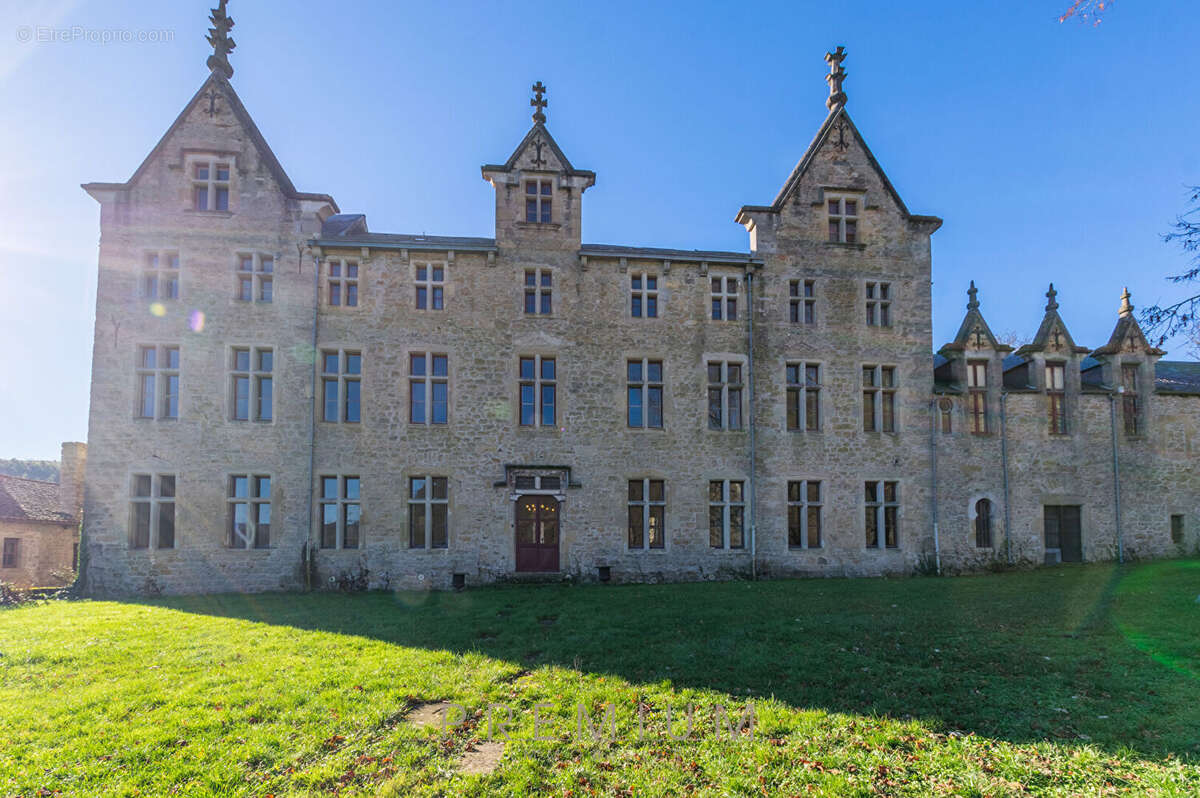 Maison à MILLAU