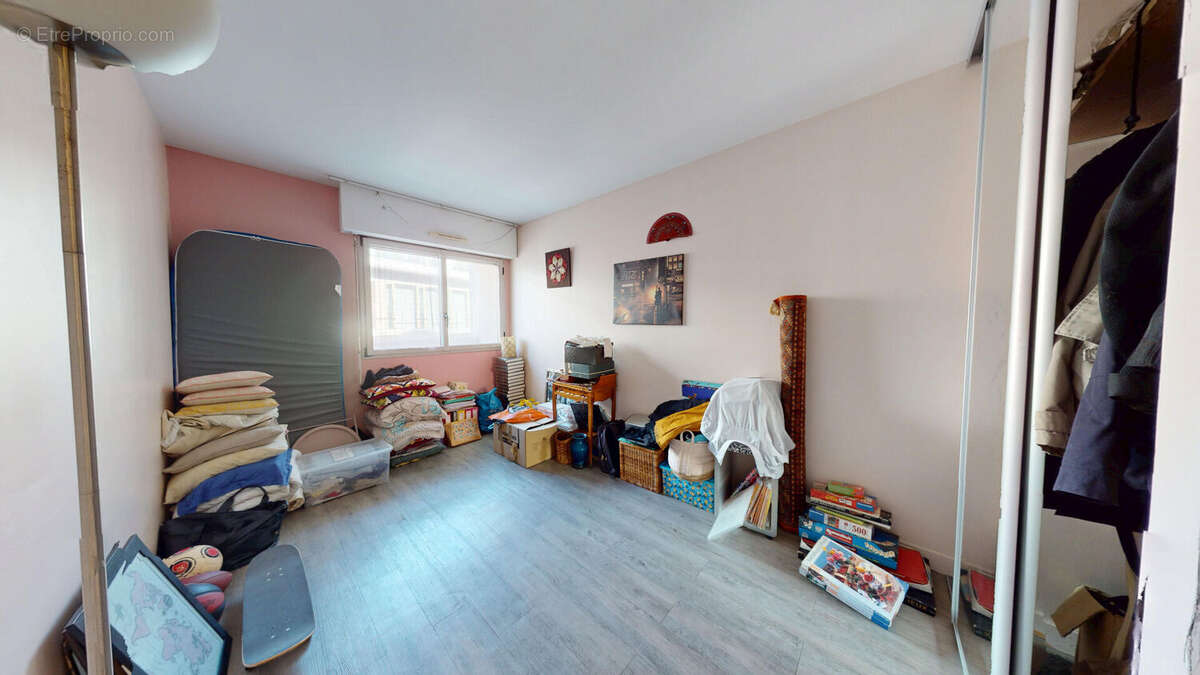 Appartement à PARIS-19E