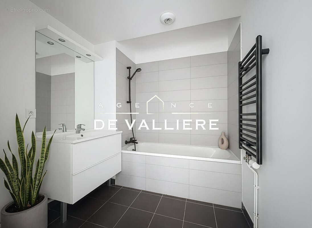 Appartement à NANTERRE