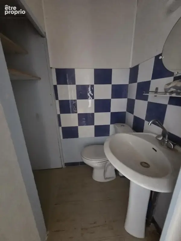 Appartement T4 75m2 environ - Bourgoin Jallieu - photo 9
