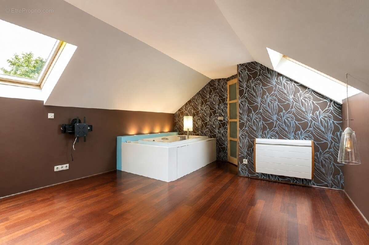 Maison 201 m² à Yerres  - photo 11