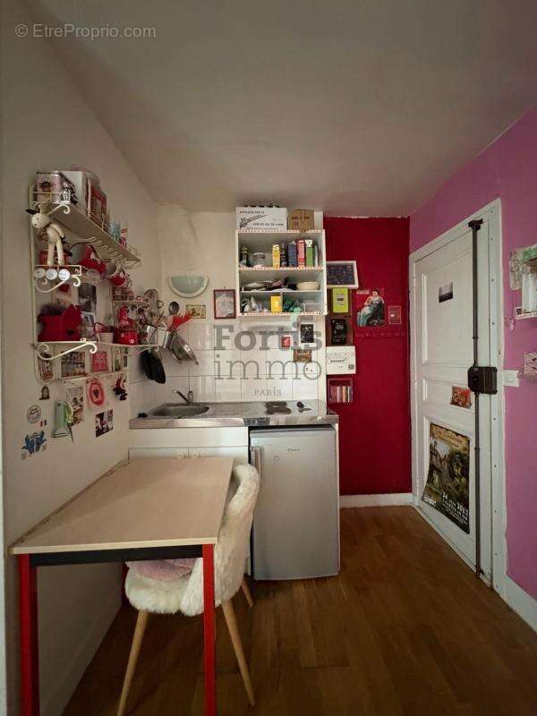 Appartement à PARIS-18E