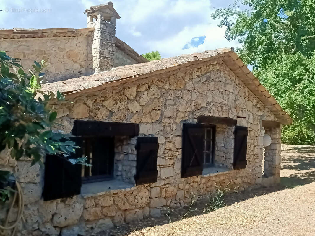 Maison à PEYMEINADE