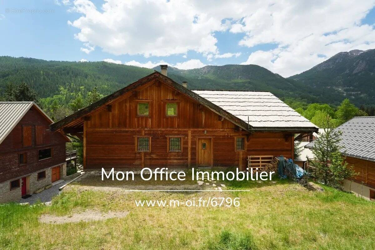 Maison à LA SALLE-LES-ALPES