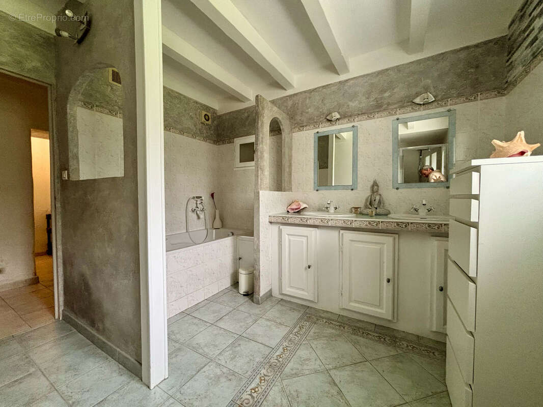 Maison à BENESSE-MAREMNE