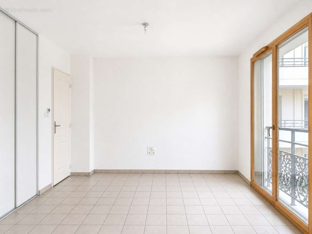 Appartement T2 en hyper centre au sein d'une résidence récente avec ascenseur et parking au calme sur cour intérieure - photo 6