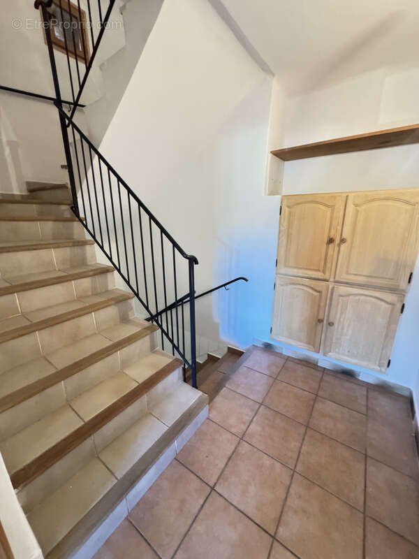 Maison à AUPS