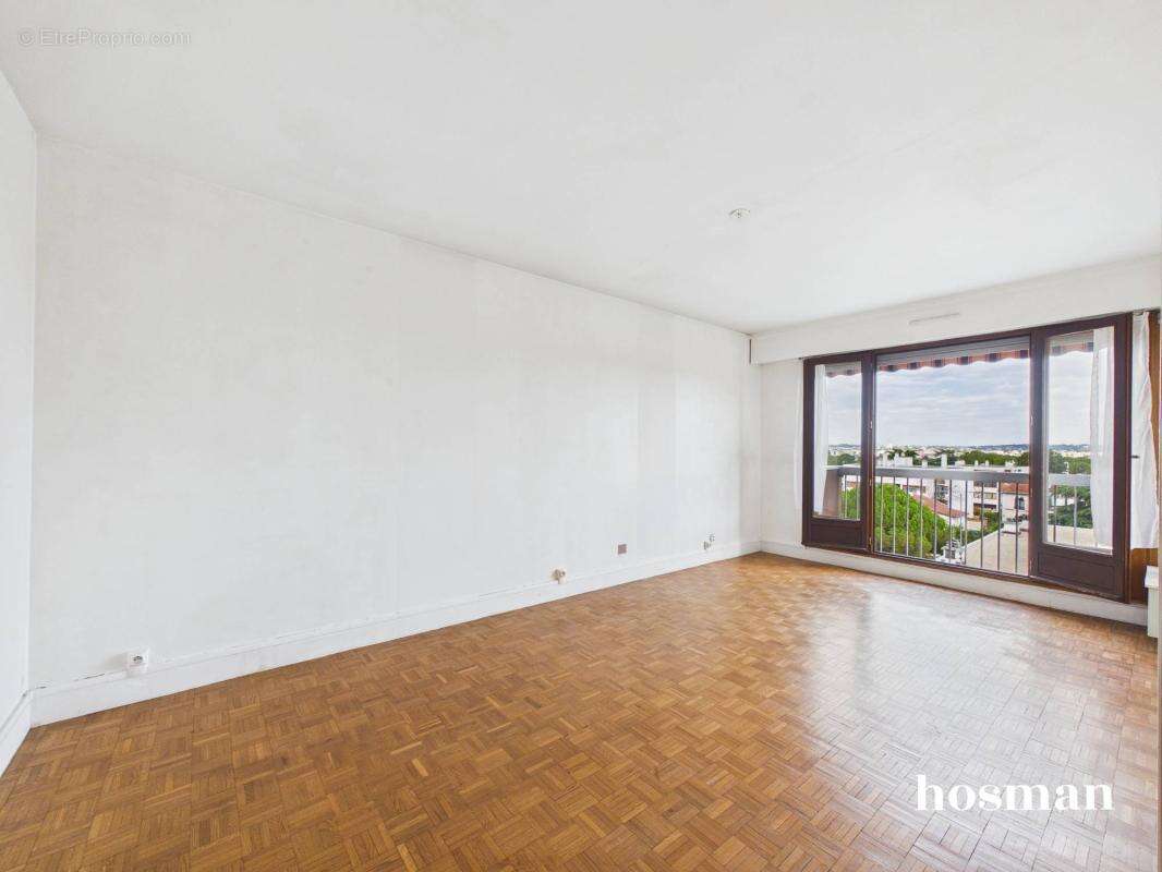 Appartement 3 pièces de 57 m² avec vue dégagée et parking - Rue Du Général Leclerc, Créteil - photo 2