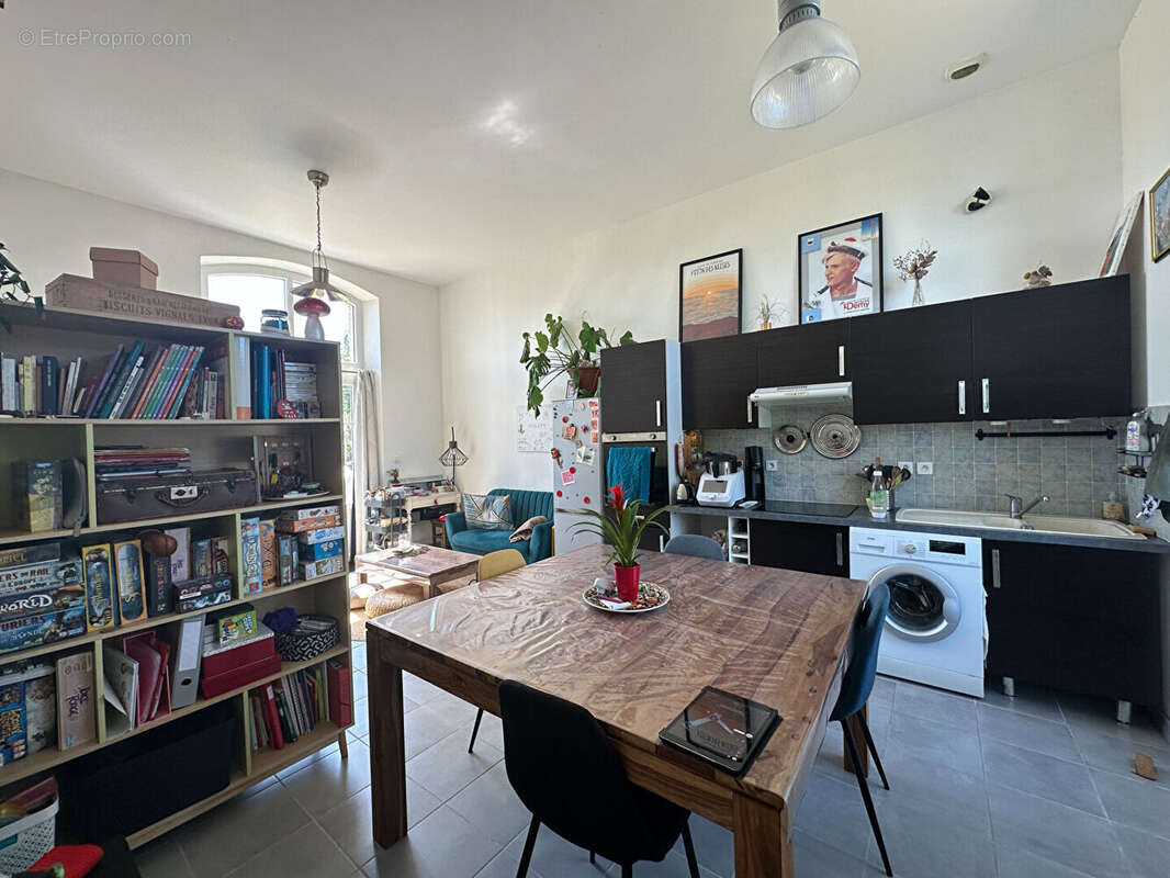 Appartement à MARENNES
