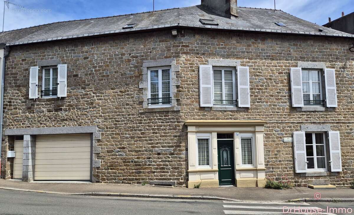 Maison 144 m² à Gorron  - photo 4