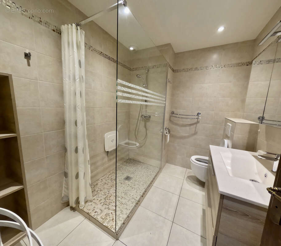 Maison à SOLLIES-VILLE