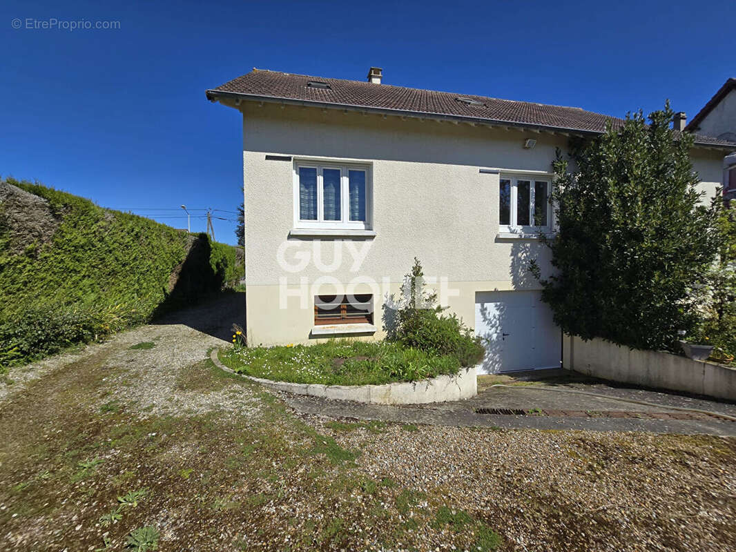 Maison à MILLY-LA-FORET