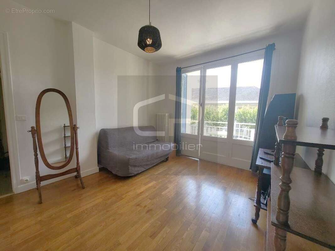 Appartement T2 à vendre à Annecy Centre  Balcon  Travaux énergétiques intégralement financés - photo 2