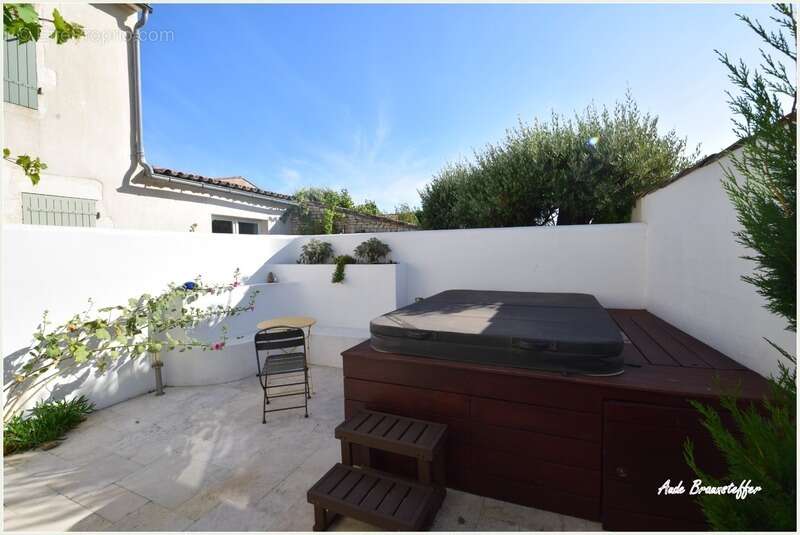 Maison à vendre 5 pièces SAINT CLEMENT DES BALEINES (17), 3 chambres, belle réception - photo 15