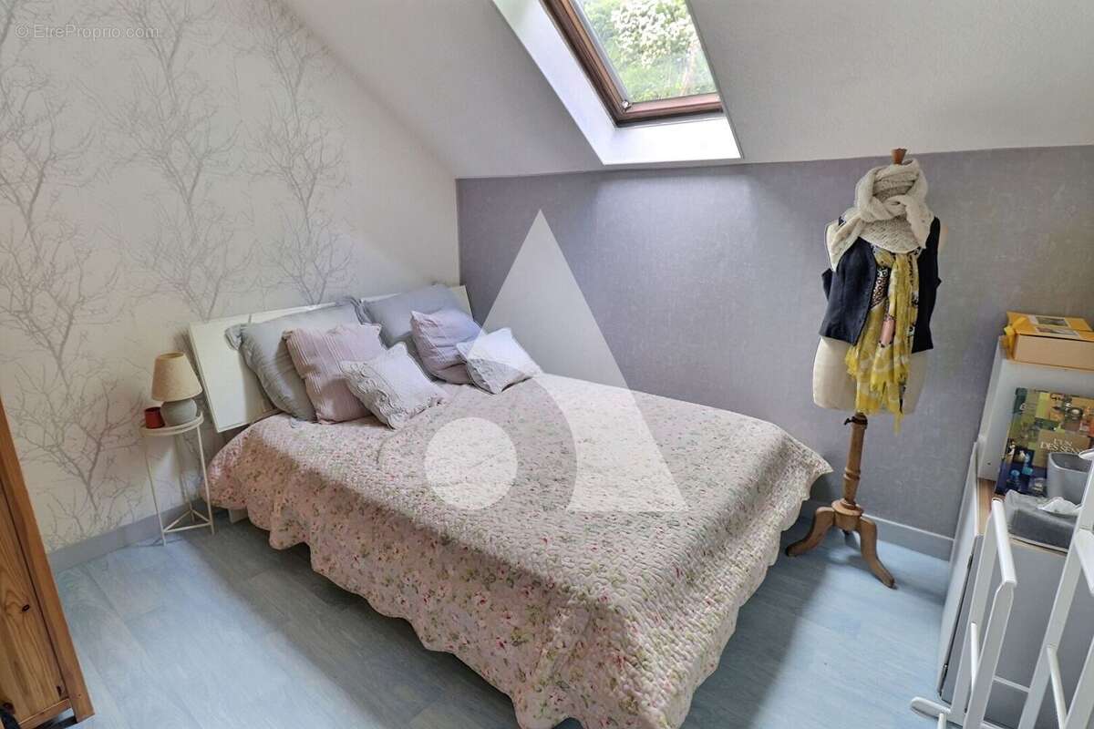 Maison à MERY-SUR-OISE