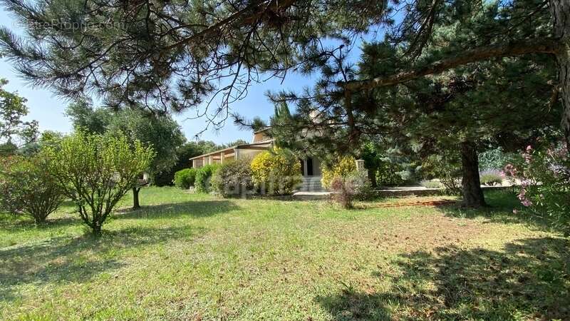 Dpt Gard (30), à vendre Proche Uzès 10mn, maison P4, grand terrain paysagé, piscinable de 1620m2 - photo 3