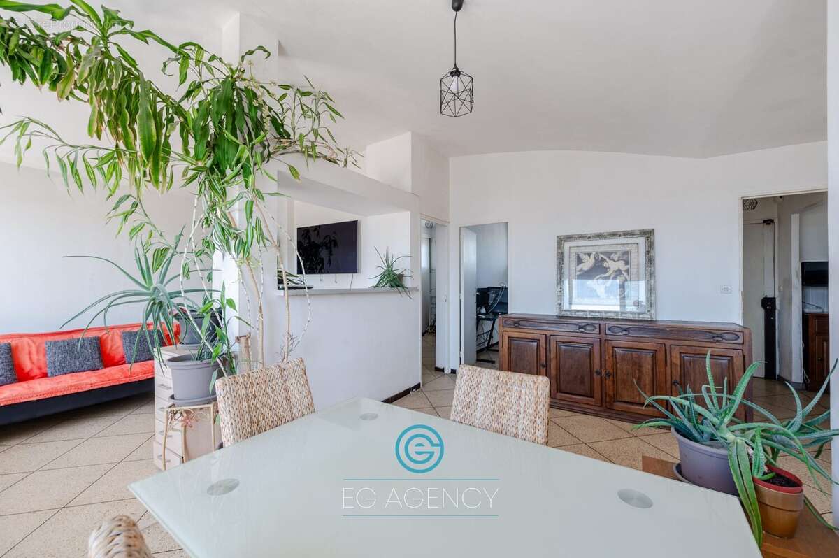 Appartement à MARSEILLE-9E