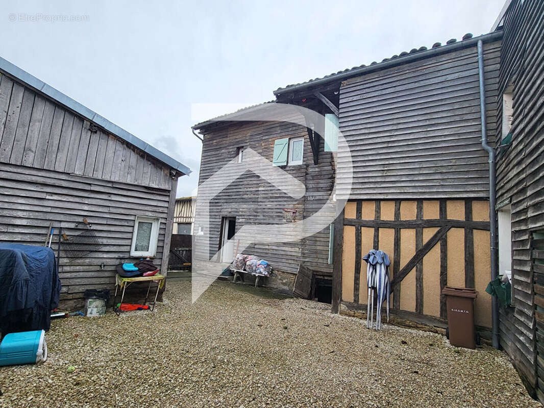 Maison à BRIENNE-LE-CHATEAU