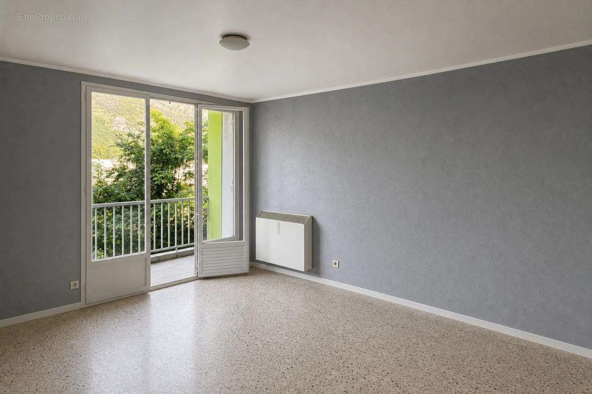 Appartement T4 de 69 m² situé à Le Pont-de-Claix - photo 2
