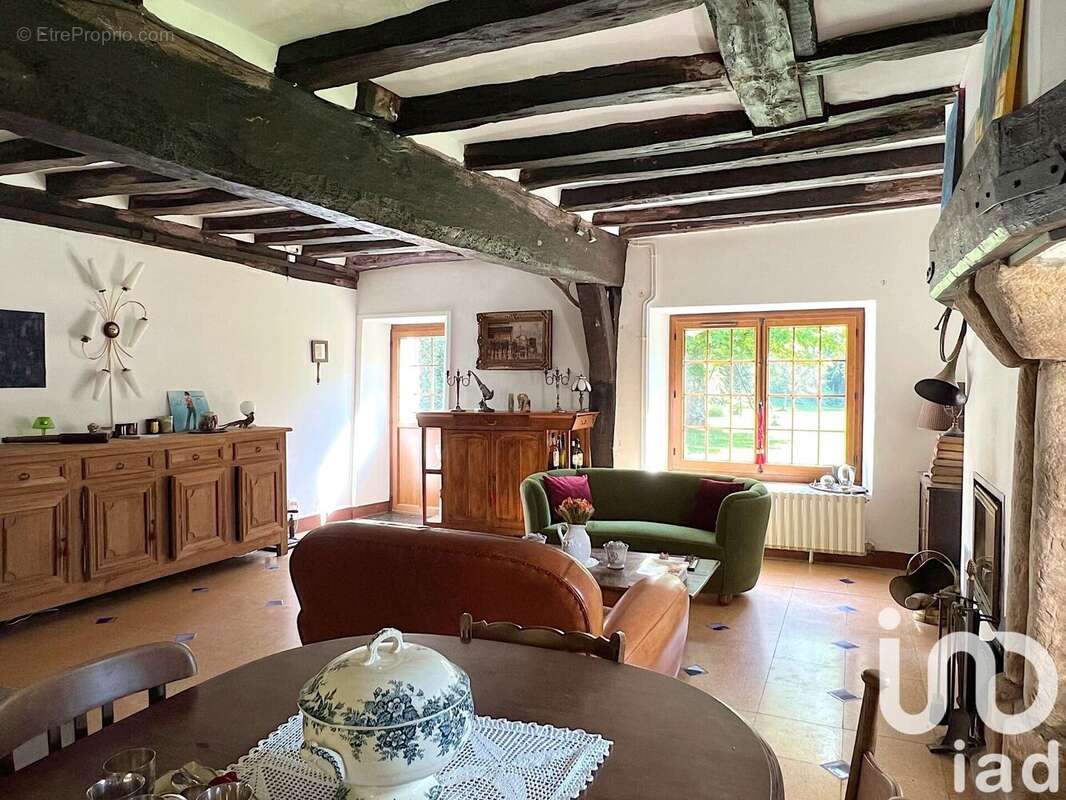 Photo 4 - Maison à POIGNY-LA-FORET