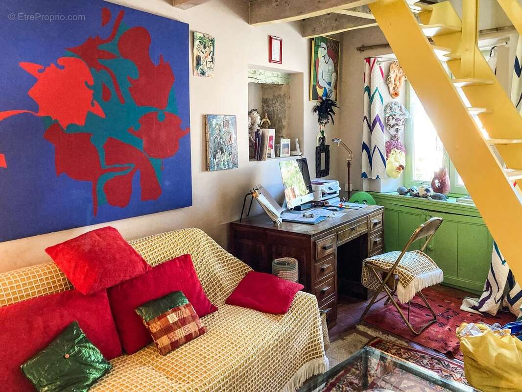 Appartement à PUYJOURDES