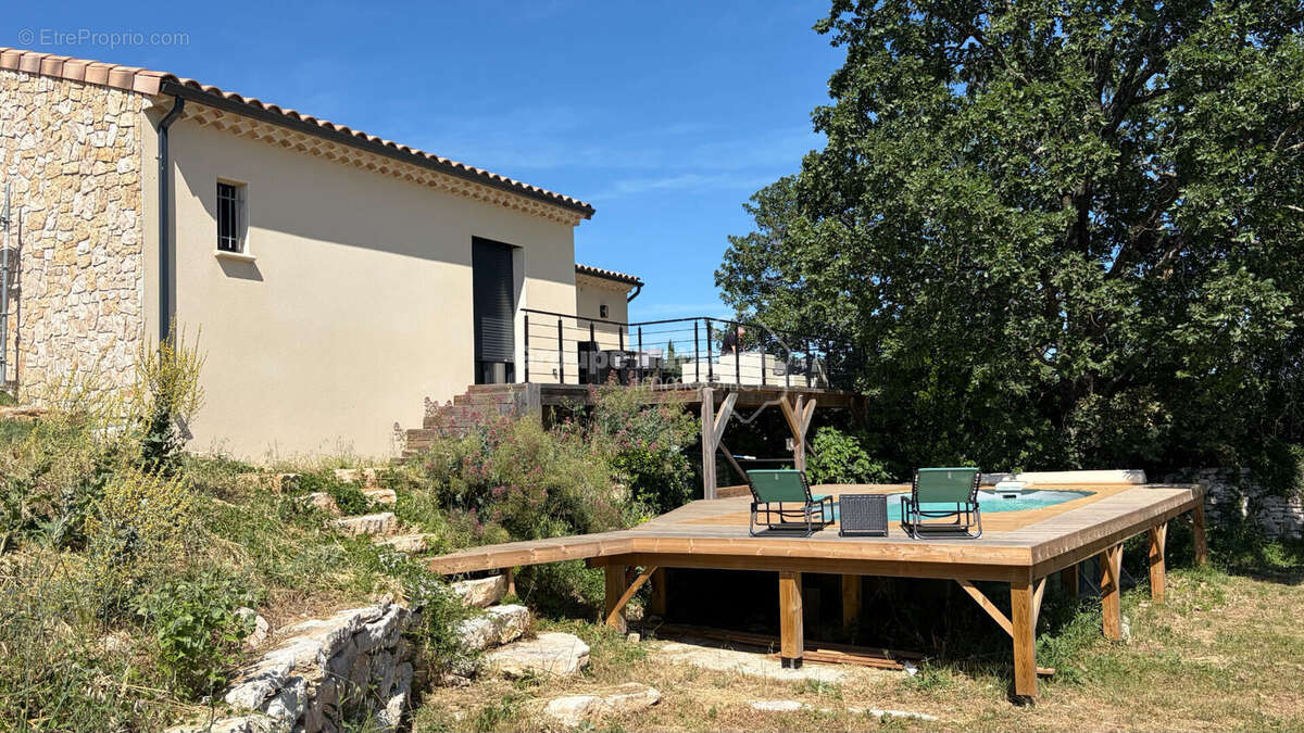 Maison récente 125 m2 avec pisicne et garage - photo 6