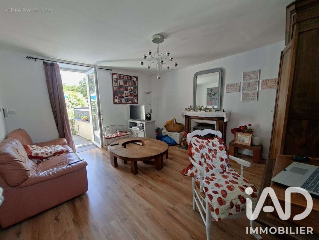 Maison 111 m² à La Roche-Derrien  - photo 7