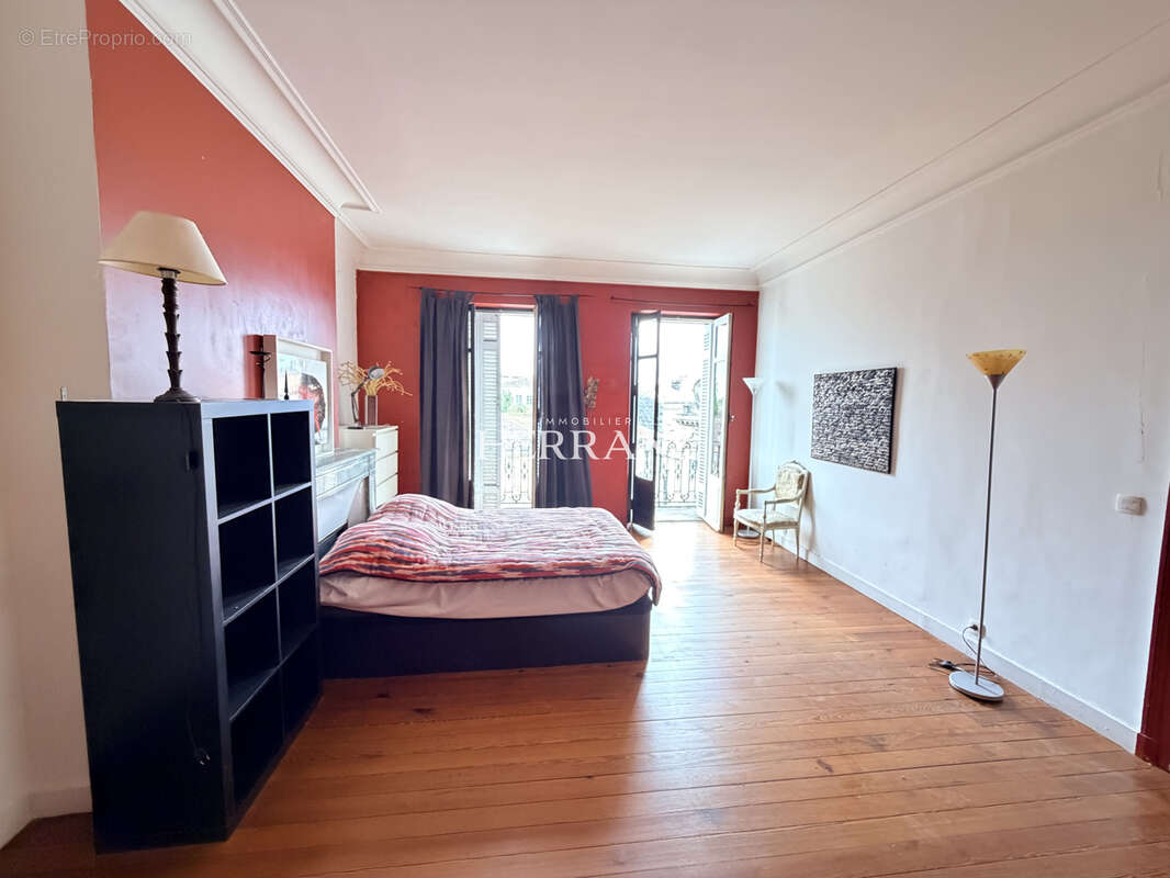 Bordeaux Chartrons Maison bourgeoise 381m2 6 chambres Jardin 420m2 - photo 10