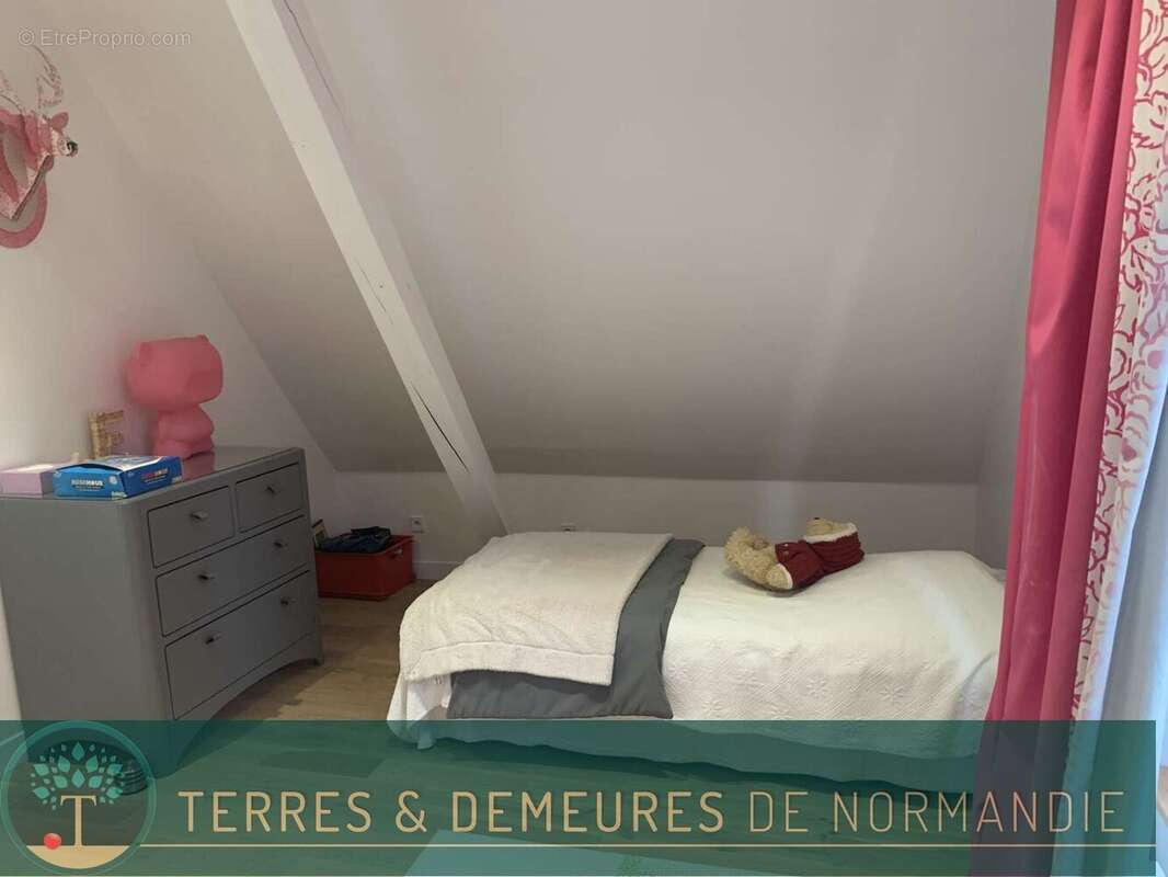 Maison à PONT-L&#039;EVEQUE