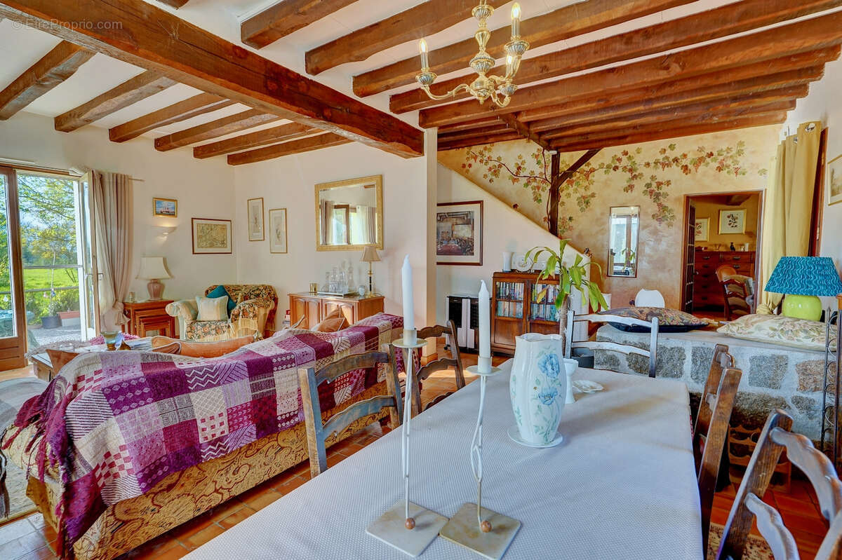 Maison à BRESSUIRE