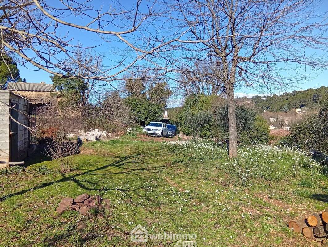 Terrain à LE THORONET