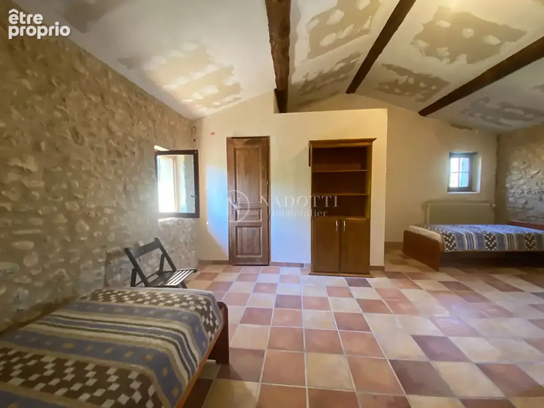 Mas à Cabrières D'Avignon avec terrain constructible. - photo 18