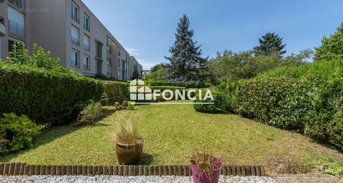 Appartement T2 d'exception avec GRAND JARDIN privatif de 110 m² – - Lisière de la Vallée-aux-Loups - Box et Cave sur le secteur  - photo 2