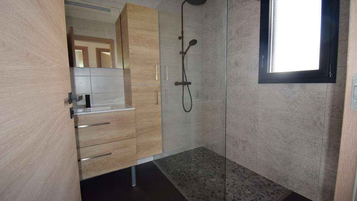 Maison à BELLERIVE-SUR-ALLIER