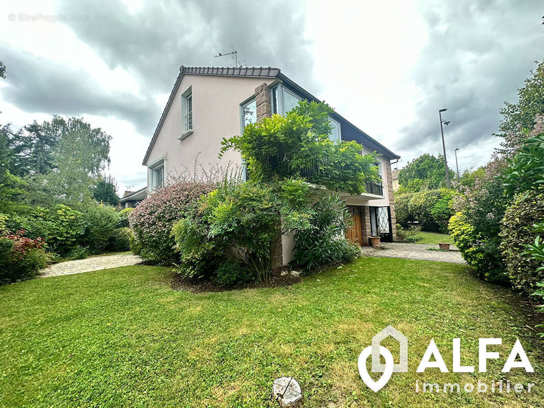 Maison à DEUIL-LA-BARRE